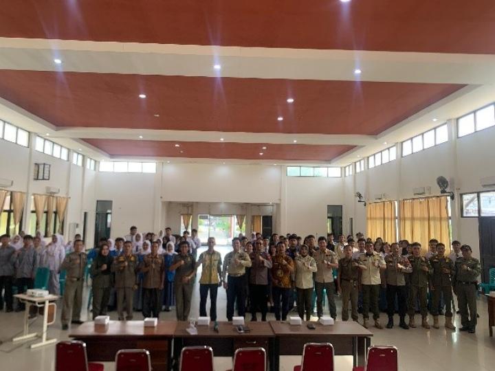 satpol-pp-goes-to-school-kabupaten-sintang